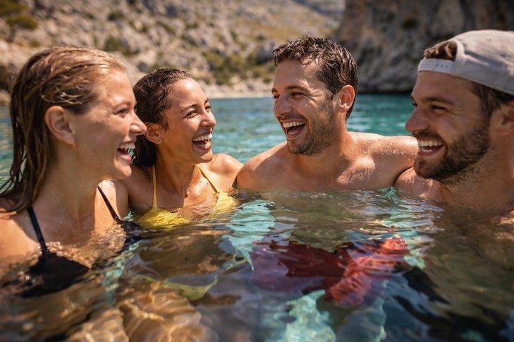最高のビーチと入り江：パドルサーフィンとシュノーケリング、インストラクターと器材付き。