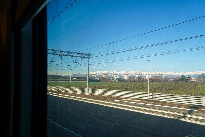 ミラノからトリノまで電車で：市内ガイド付きツアー