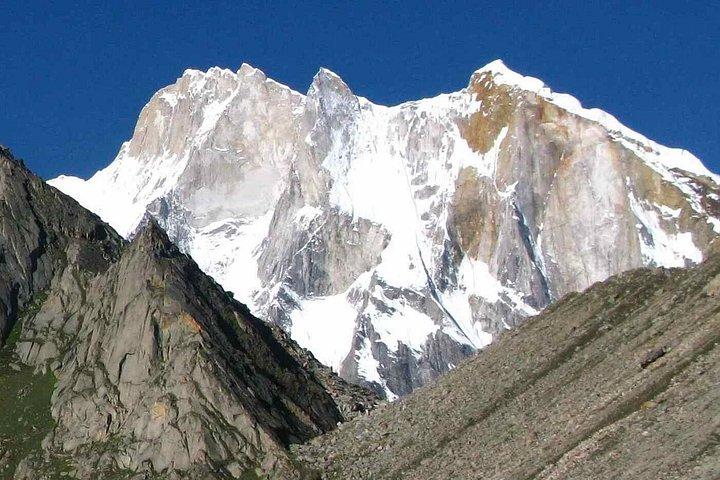 Mount Meru 4 Days Guided Hiking Adventure