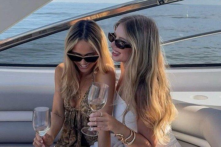 PRIVATE YACHTトリップ&ウェルカムドリンク