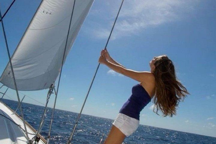 SAILING BOAT 地元のおいしい味を味わう旅