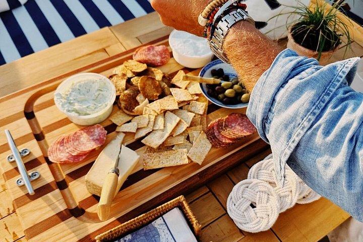 SAILING BOAT 地元のおいしい味を味わう旅