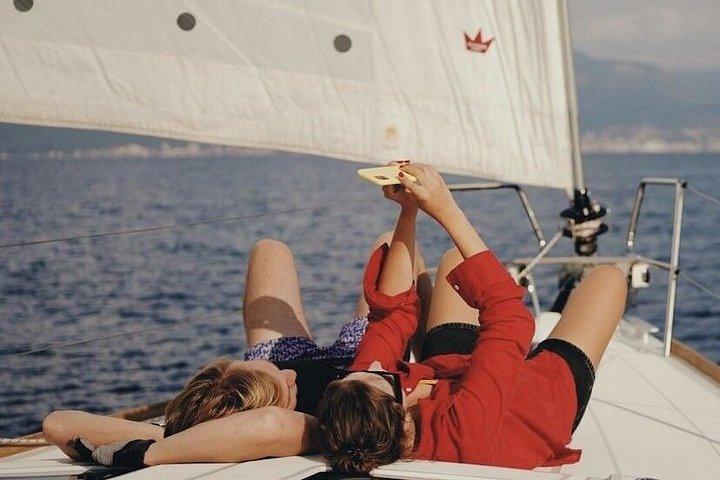 SAILING BOAT 地元のおいしい味を味わう旅