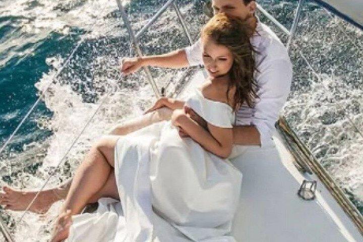 SAILING BOAT 地元のおいしい味を味わう旅