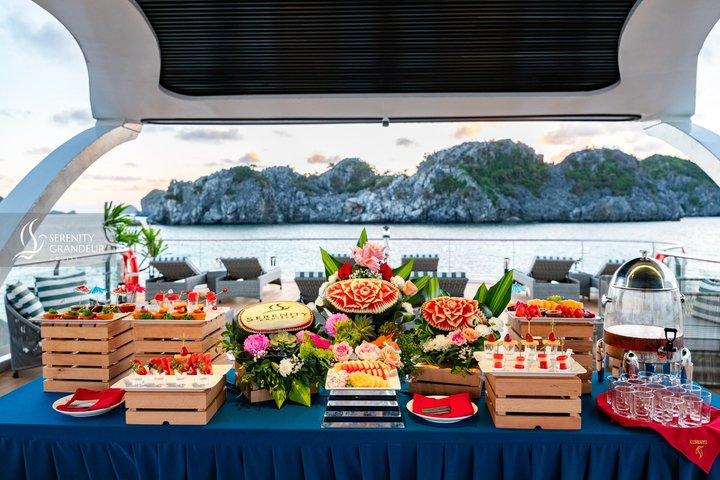 Lan Ha Bay Day Trip com Serenity Grandeur Cruise saindo de Hanói