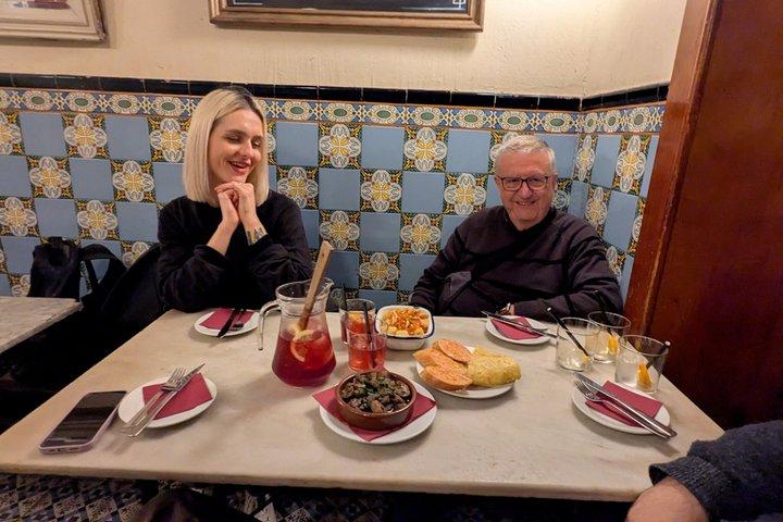Hoteller i nærheden af Barcelona Gothic Quarter Tapas and Taverns Food and Wine Tour