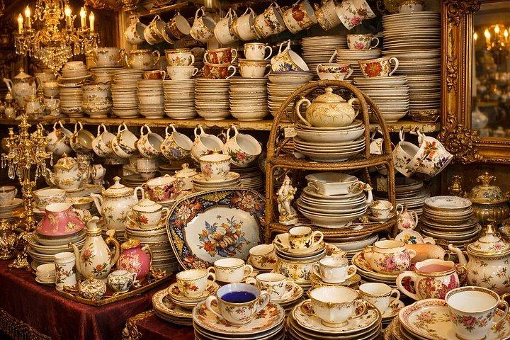 Antique & Art Shopping Experience in London