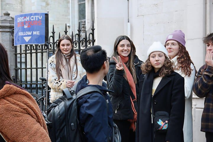 Full Day Guided Tour to Brussels and Atomium from Paris