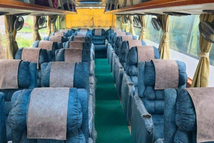 VIP Divano Bus turistico da Kathmandu a Pokhara
