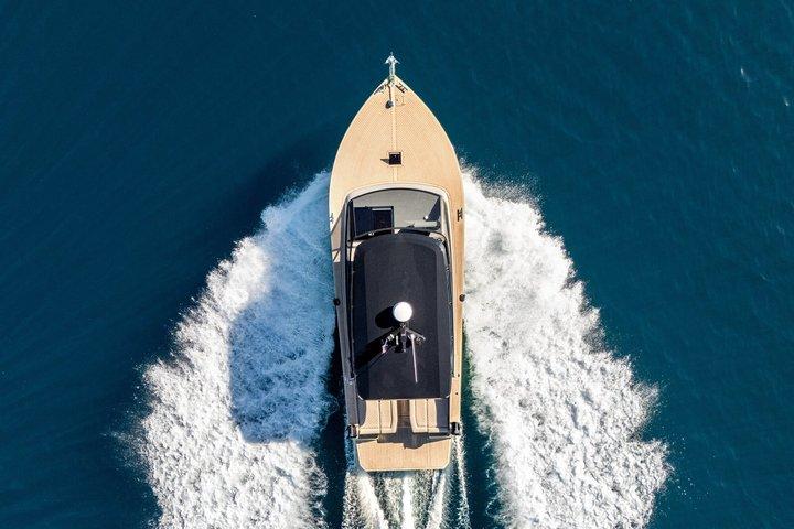Private Blue Cave & Island Hopping – Luxus-Schnellboottour
