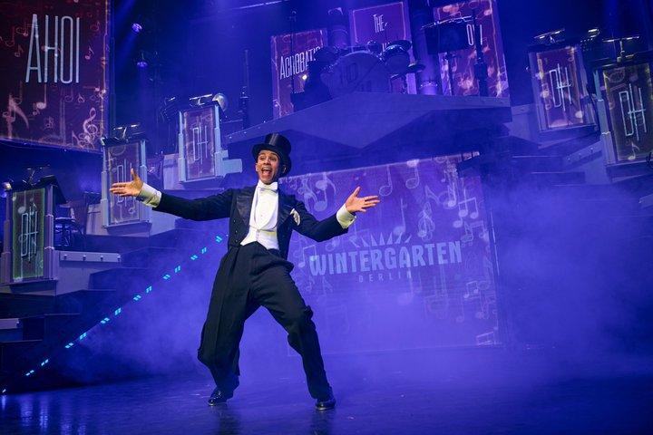 Wintergarten Variety AHOI - Swing*Dinner*Acrobatics - Show Ticket