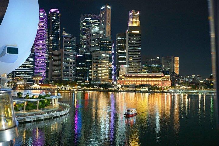 Singapore Night River Cruise mit Lichtshows und Satay Tasting