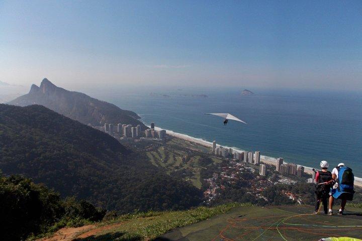 Hanggliding eller paragliding i Rio de Janeiro