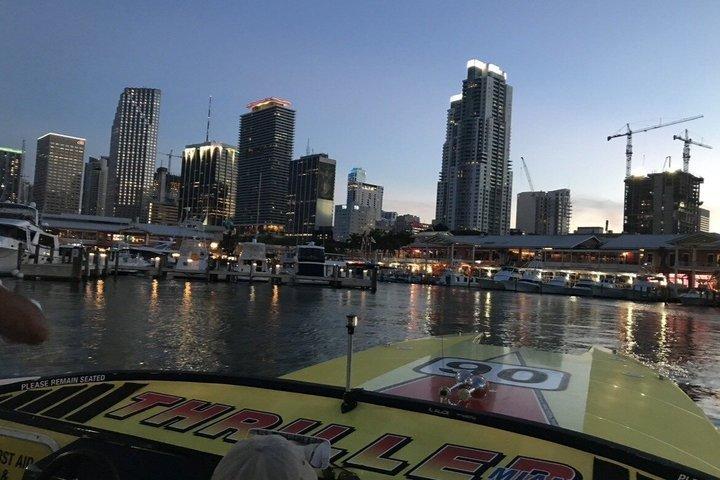 Miami : Abendliche Architekturbootstour mit freiem Blick