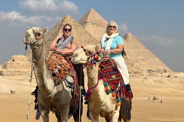 Privat Giza Pyramids Tour med Inside Great Pyramid Entry & Lunch