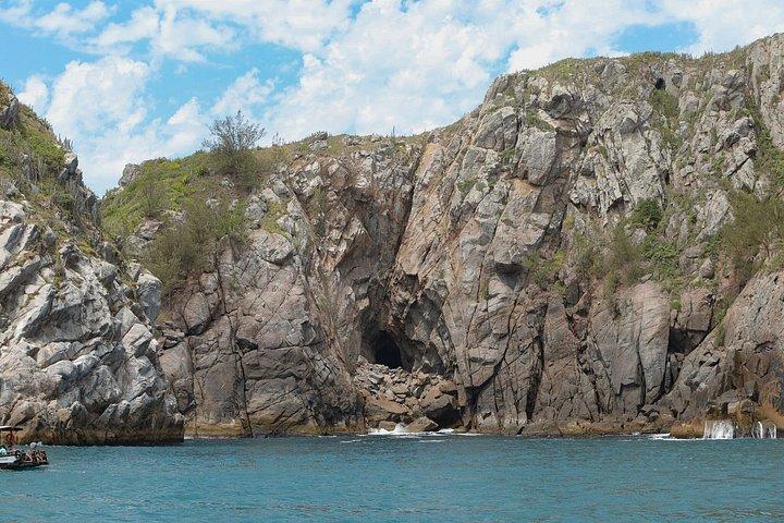アライアル・ド・カボ日帰り旅行（リオデジャネイロ発 ） ： ボートツアー＆ビーチ