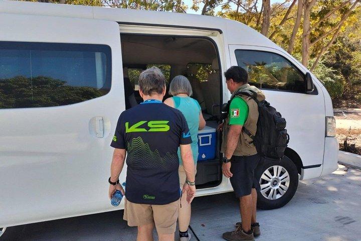 Privétransfer van de luchthaven van Huatulco naar uw hotel met gecertificeerde chauffeur.