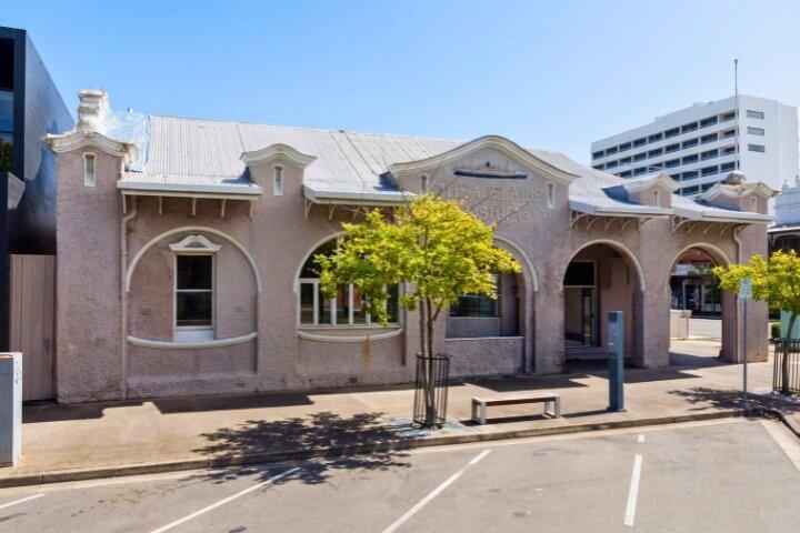 Cairns City Self Guided Walking Tour with an APP
