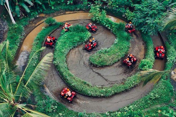 Ubud Gorilla Cave ATV e Ayung River pacchetto avventura