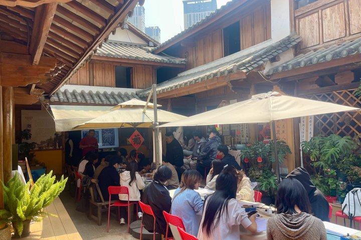 En dag Kunming fritidstur med Cloisonné coaster making