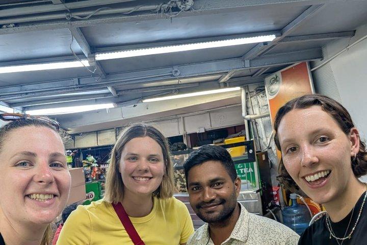 The Flavors of Colombo : 10 Tastings street food Tour（コロンボの味 ： 10の試飲屋台ツアー）
