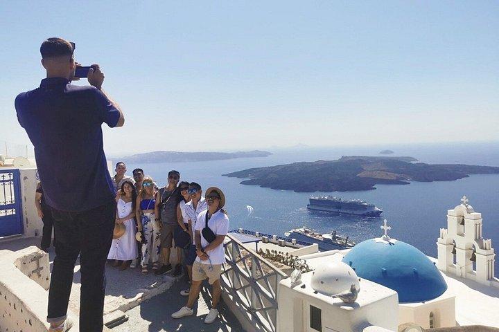 サントリーニ島：柔軟な旅程で自家用車とドライバーをレンタル