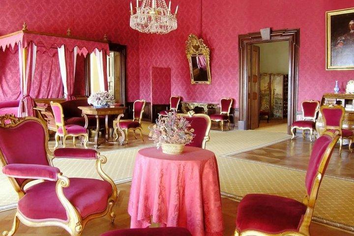 Interieurs van het kasteel Cesky Krumlov, baroktheater en stadstour