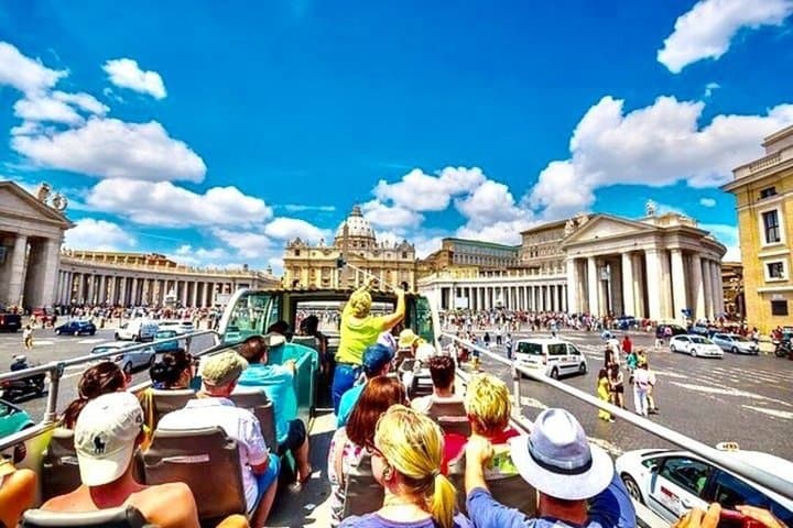 Rome Hop on Hop off Bus Tour with Panoramic City Views