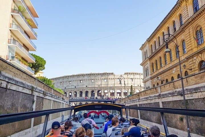Rome Hop on Hop off Bus Tour with Panoramic City Views