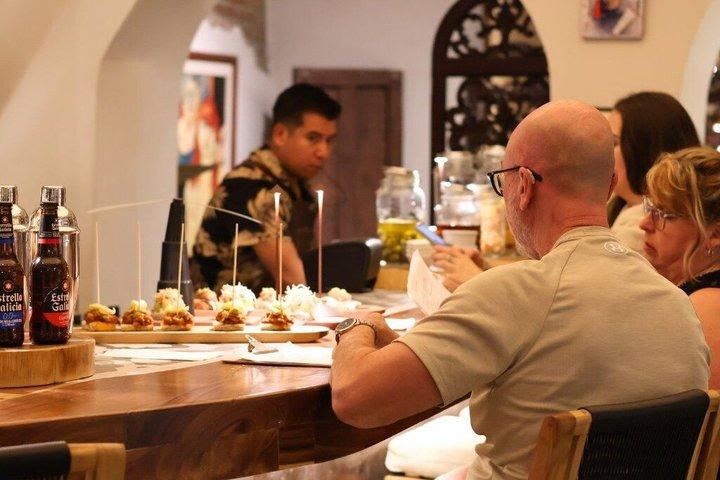 DIETRO LA BOTTIGLIA : esperienza privata di tequila con il proprietario