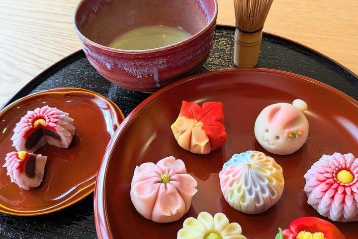 Nerikiri e Matcha fazendo aula em Kyoto