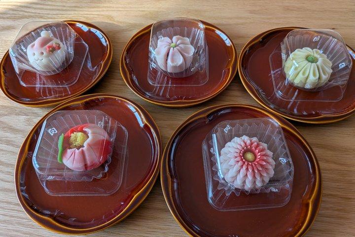 Nerikiri e Matcha fazendo aula em Kyoto