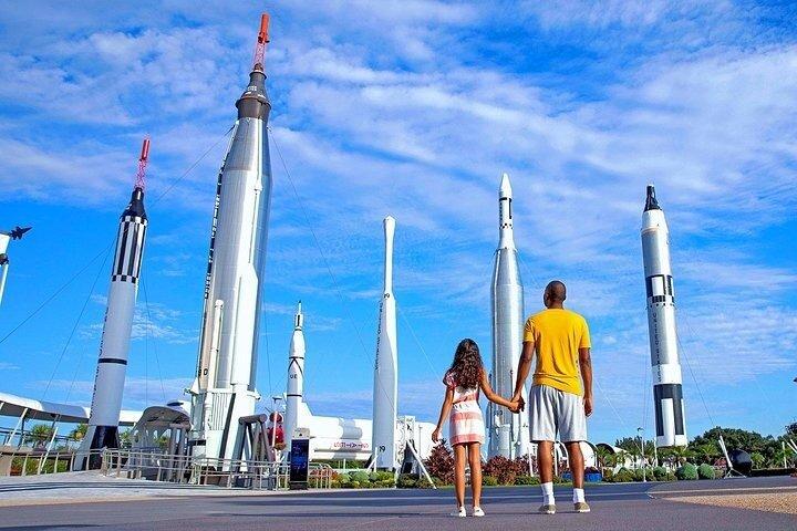 ケープカナベラル発着のクルーズまたはケネディ宇宙センターへのプライベート送迎