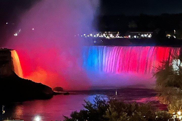 ナイアガラの滝アメリカ : ゴースト・モブ・アンド・クライム・ツアー 霧と狂気