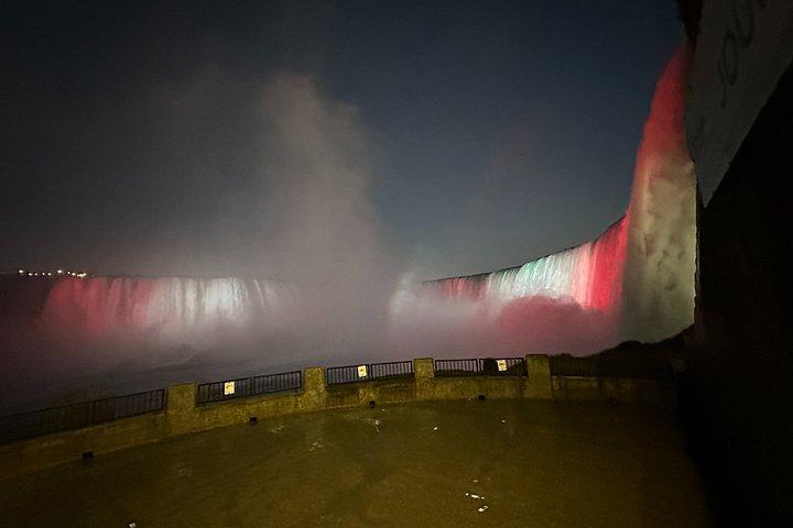 ナイアガラの滝アメリカ : ゴースト・モブ・アンド・クライム・ツアー 霧と狂気