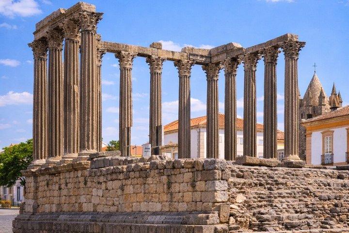 From Lisbon: Évora & Alentejo Wine Tasting Tour