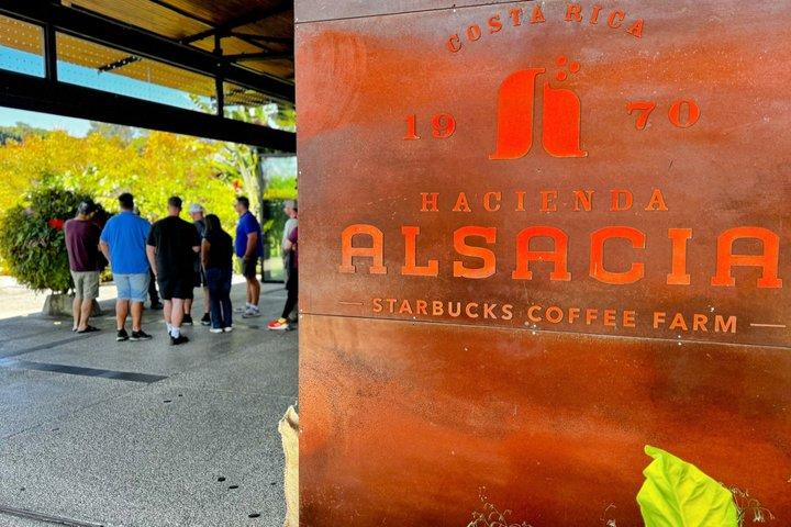 Premium-Tour: Poás-Vulkan, Hacienda, Starbucks-Kaffee und La-Paz-Wasserfall