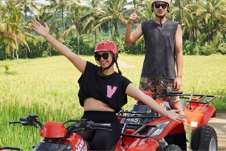 トンネル&隠れた滝を巡るクバーバリATVクワッドバイクアドベンチャー