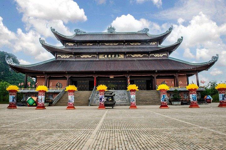 ハノイから一日でバイディンチャンアンとムア洞窟を探索