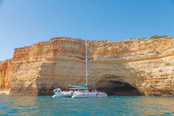 Portimao: Benagil Caves & Coastline Cruise