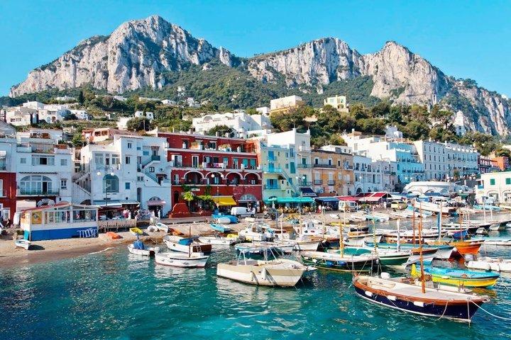 Mini Cruise on Ischia Diving and Lunch on Board + Ebook