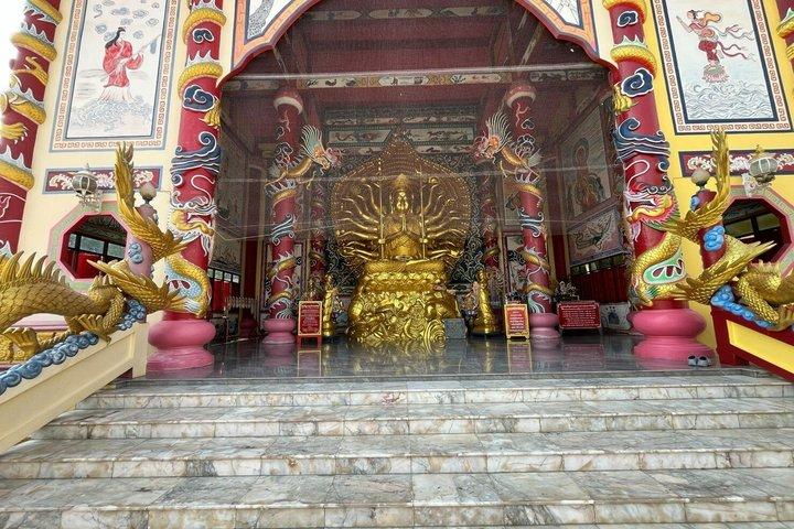 ワット・ムアンアンアントン＆アユタヤユネスコ寺院プライベートツアー