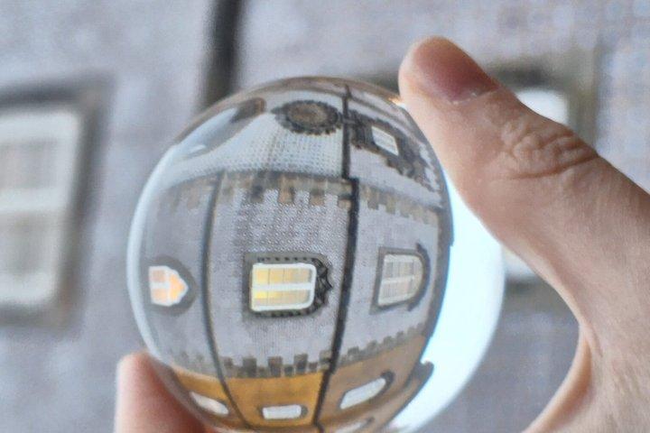 シントラのおすすめ日帰り旅行：ペーナ宮殿、レガレイラ、断崖、海
