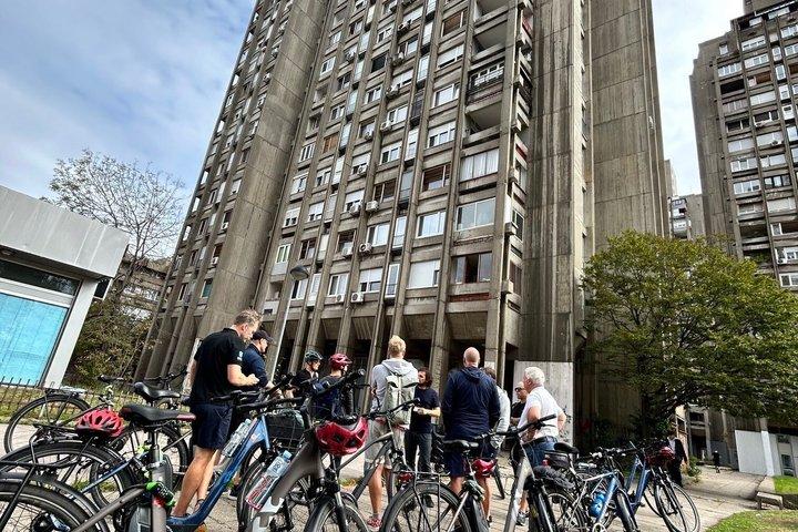ベオグラード市内中心部プライベートバイクツアーすべてのハイライトとその他