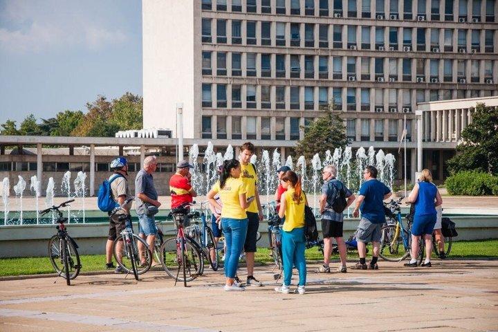 ベオグラード市内中心部プライベートバイクツアーすべてのハイライトとその他