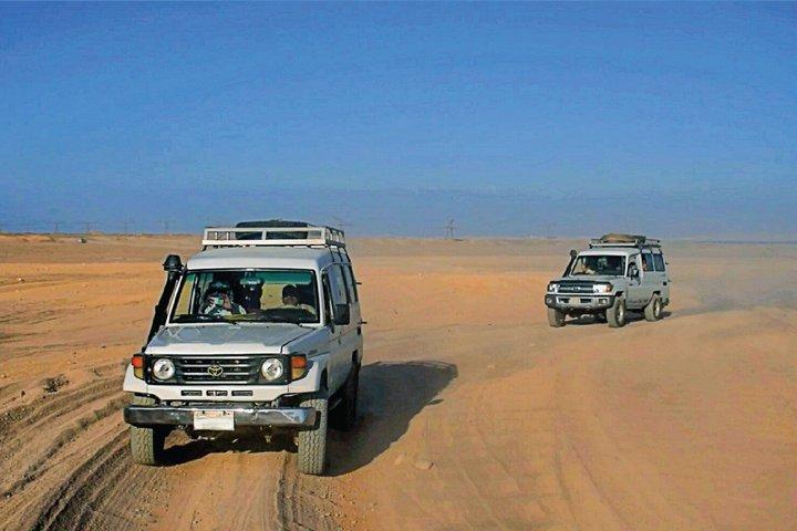 Hurghada Desert Safari Jeep with Quad Buggy BBQ Dinner and Show