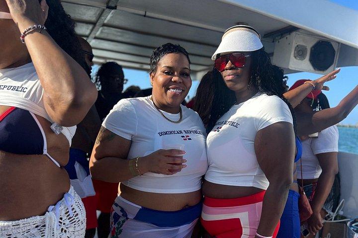 Hip hip Party Boat Experience con trasporto affidabile