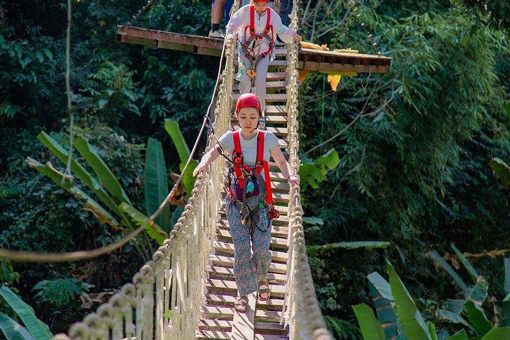 チェンマイスカイホークジップラインとATVジャングルアドベンチャー