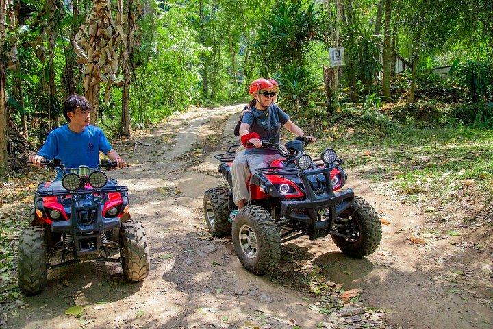チェンマイスカイホークジップラインとATVジャングルアドベンチャー