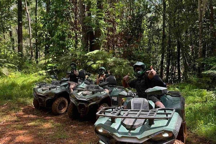 ATVクワッドバイクアドベンチャー（コーラルコーストフィジー）